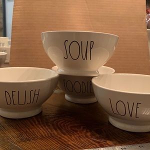 Soup bowls